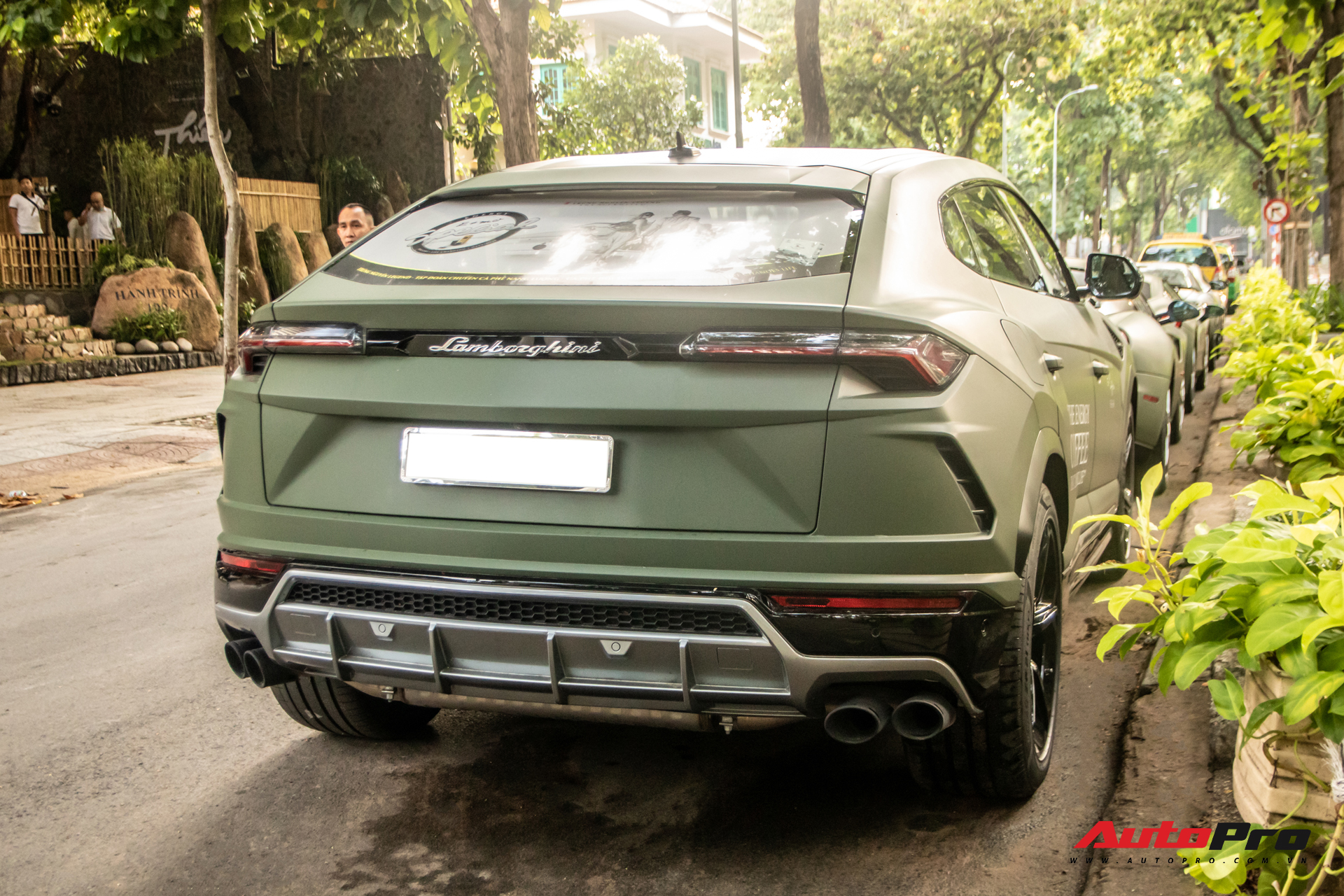 Lamborghini Urus của ông Đặng Lê Nguyên Vũ lần đầu lăn bánh trên đường phố - Ngôi sao của HTTTT 2020 - Ảnh 10.
