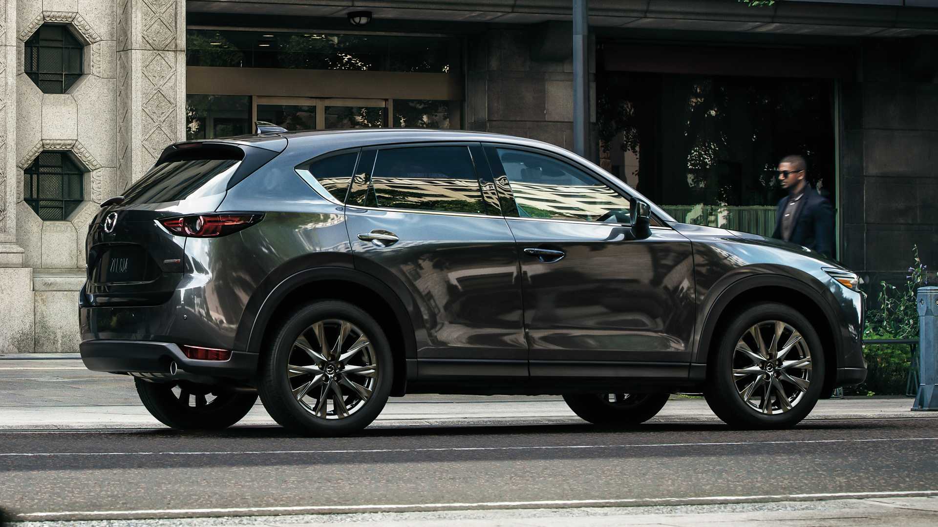 Mazda CX-5 sẽ bỏ bản m&aacute;y dầu v&igrave; đắt v&agrave; qu&aacute; hao nhi&ecirc;n liệu  - Ảnh 2.