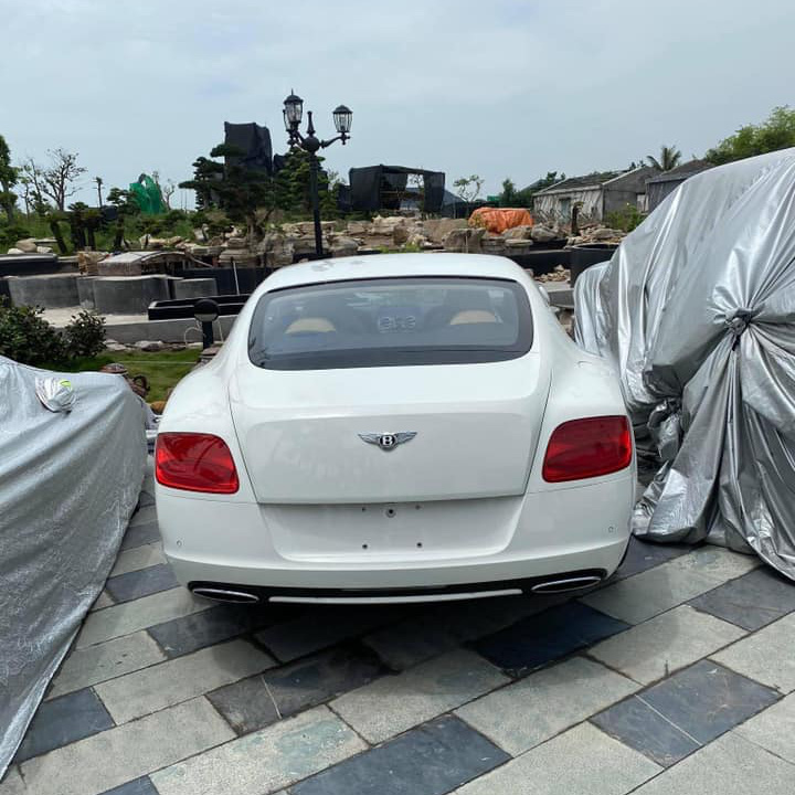 Hàng hiếm Bentley Continental GT Speed như ‘đập hộp’ giá hơn 8 tỷ đồng tại Việt Nam, ‘rẻ’ ngang Mercedes-Maybach bản tiêu chuẩn - Ảnh 2.