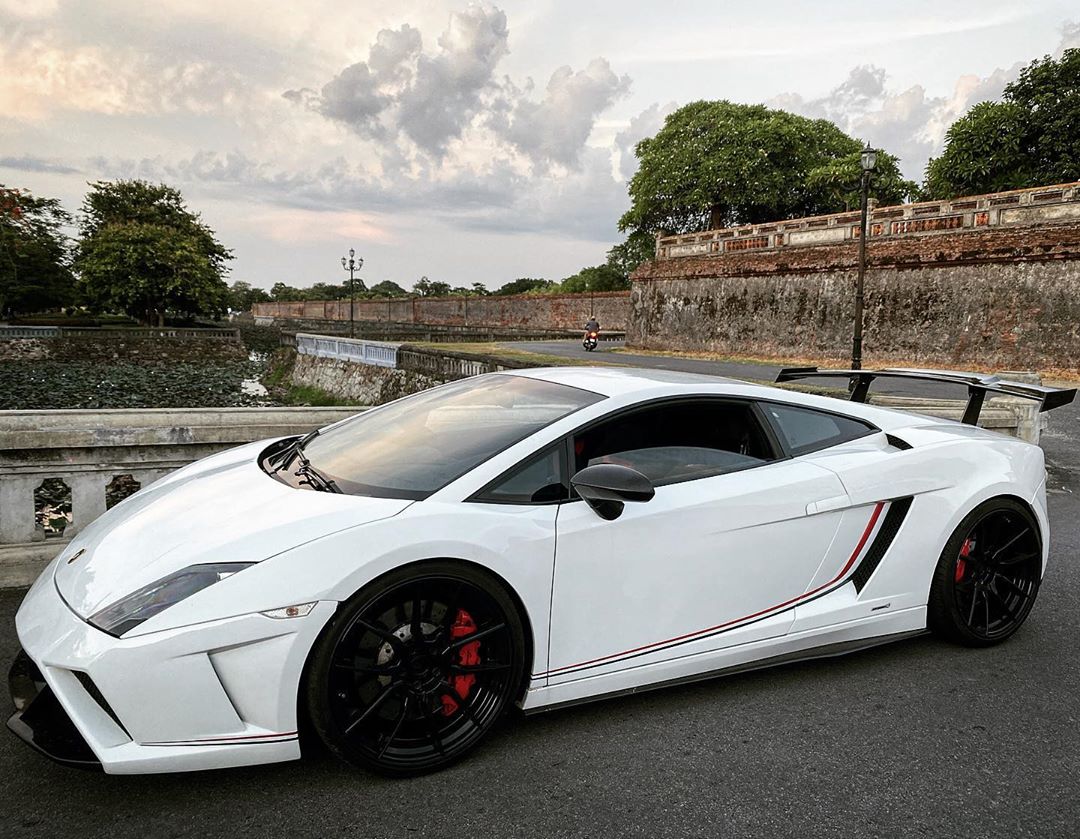 Lamborghini Gallardo thứ 8 về Việt Nam với diện mạo của phiên bản giới hạn  50 chiếc trên toàn thế giới