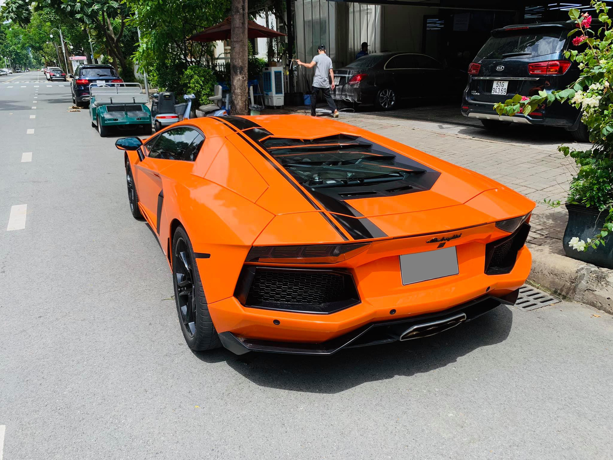 Lamborghini Aventador LP700-4 có lai lịch đặc biệt nhất Việt Nam tiếp tục lột xác sau khi nâng cấp ống xả nghìn đô - Ảnh 2.