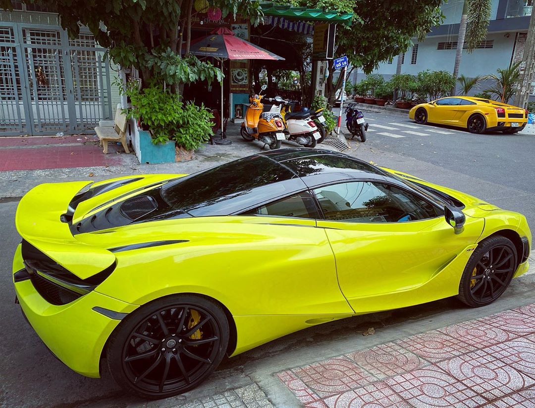 Vừa trở lại Sài Gòn, McLaren 720S đầu tiên tại Việt Nam lột xác sang phong cách chói loá - Ảnh 1.