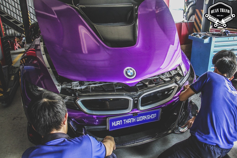 Cận cảnh thợ độ Đà Nẵng lắp ráp bodykit chất chơi giá hàng trăm triệu cho BMW i8 - Ảnh 3.