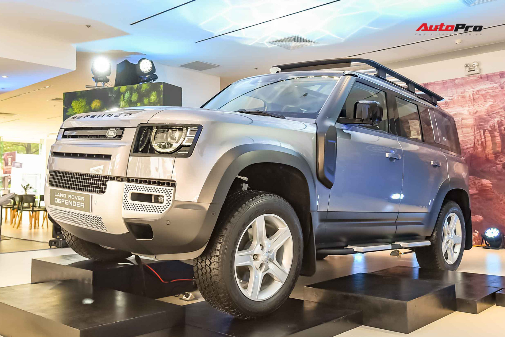 Loạt SUV bạc tỷ về Việt Nam 2020: Nhiều mẫu mới lạ, khẳng định độ chịu chơi của đại gia Việt - Ảnh 5.