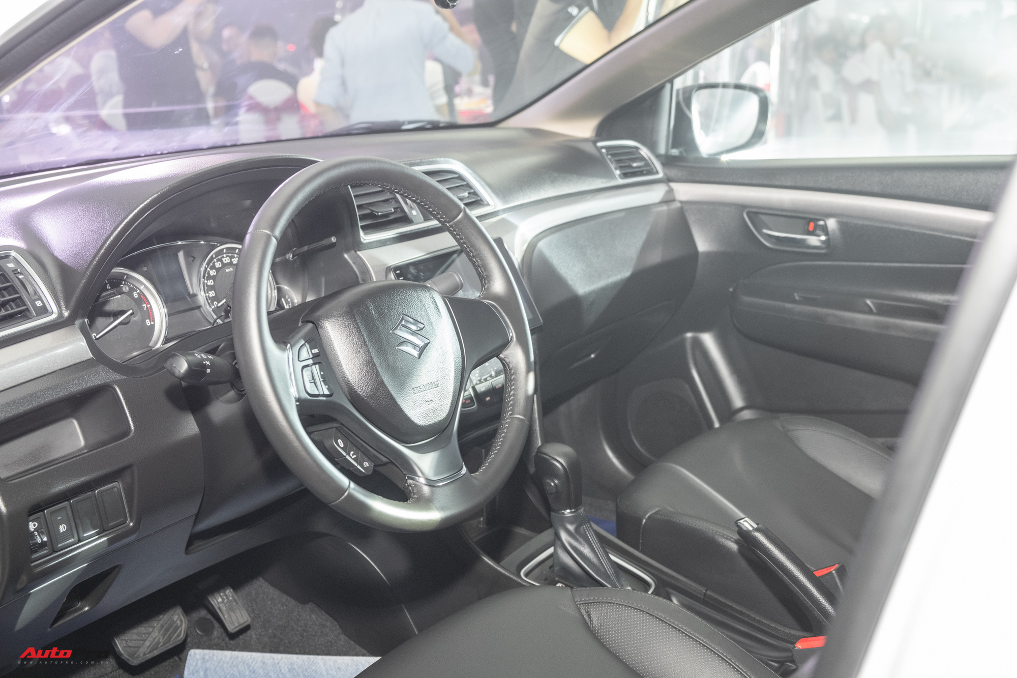 Ra mắt Suzuki Ciaz 2020: Giá 529 triệu đồng, thêm nhiều công nghệ đấu Toyota Vios - Ảnh 2.