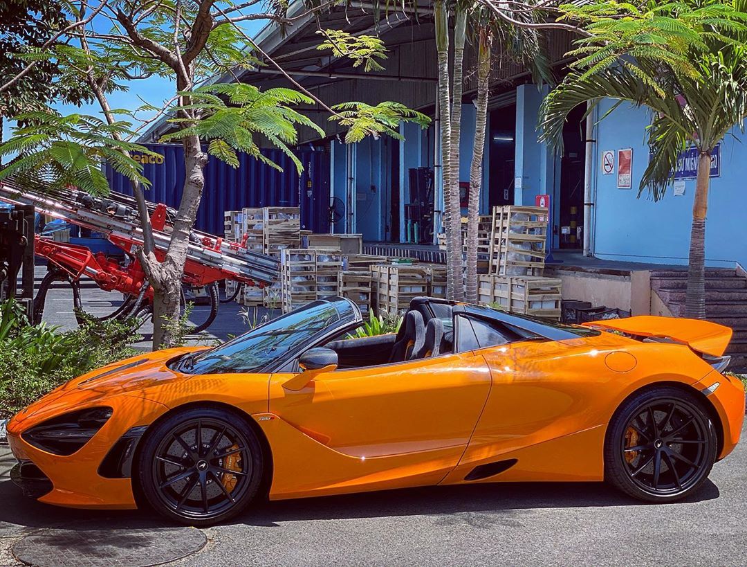 Thêm McLaren 720S Spider về Việt Nam, màu sơn dễ nhầm lẫn với chiếc của doanh nhân Nguyễn Quốc Cường - Ảnh 5.