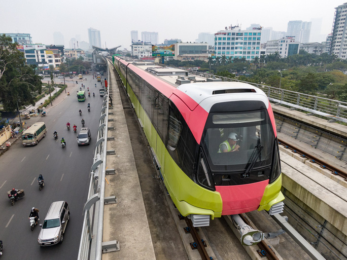 Cận cảnh đoàn tàu có thể chở ngàn khách tuyến metro Nhổn - ga Hà Nội chạy thử 5 km  - Ảnh 4.