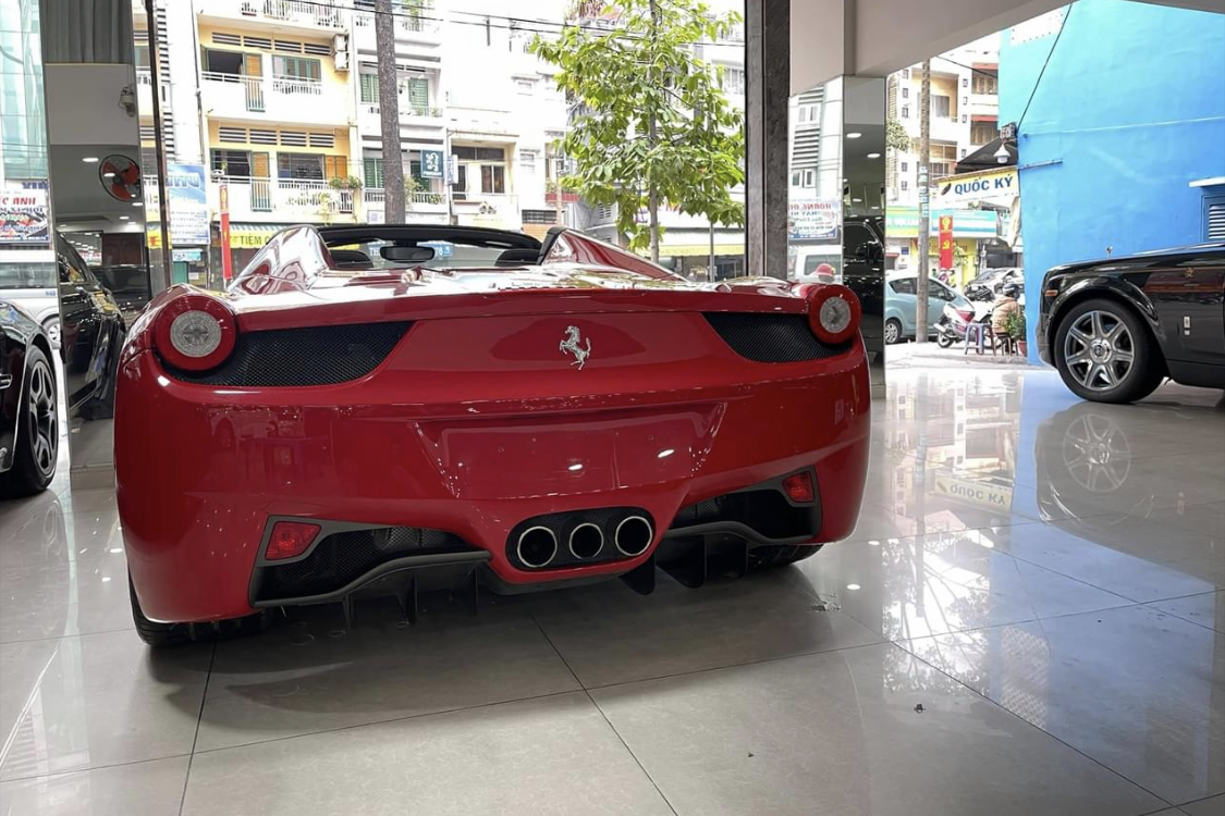 Ông Đặng Lê Nguyên Vũ tiếp tục chia tay chiếc Ferrari thứ 9, dân tình trông chờ dàn siêu xe khủng mới - Ảnh 1.