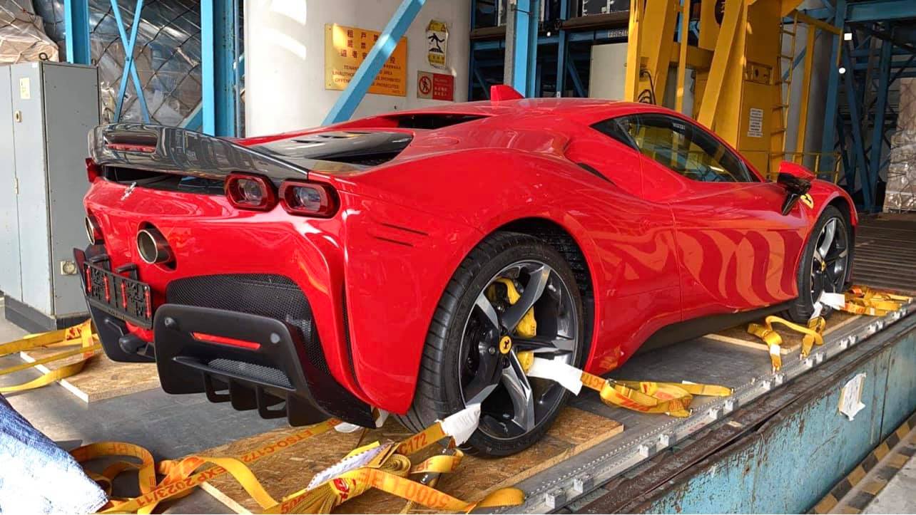 Rộ tin nữ đại gia 9x sắm cùng lúc bộ đôi McLaren 765LT và Ferrari SF90 Stradale đầu tiên Việt Nam giá hàng chục tỷ đồng - Ảnh 5.