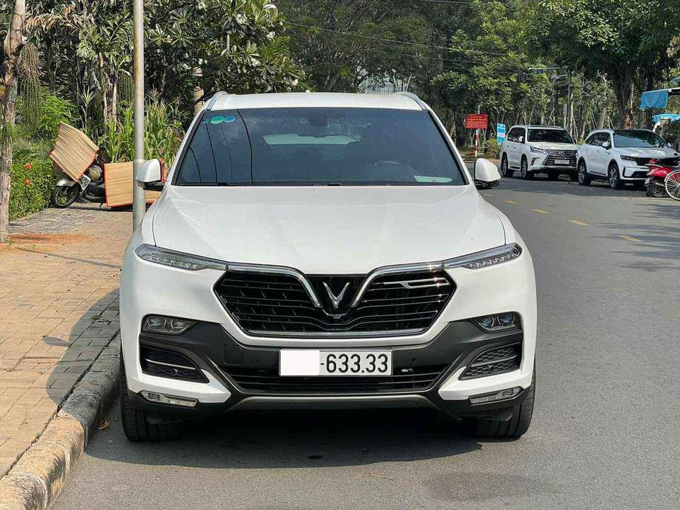 Bốc được biển 633.33’, chủ xe VinFast Lux SA2.0 tự tin rao bán lại giá 1,7 tỷ đồng sau gần 20.000km - Ảnh 1.