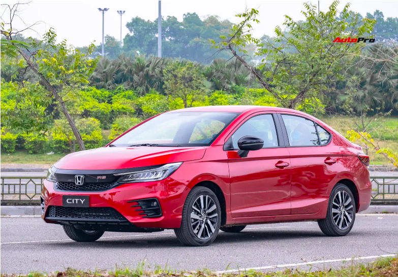Bấm được biển san bằng tất cả, nữ chủ nhân Honda City RS rao giá 1,2 tỷ đồng khi chưa kịp nhận xe - Ảnh 3.