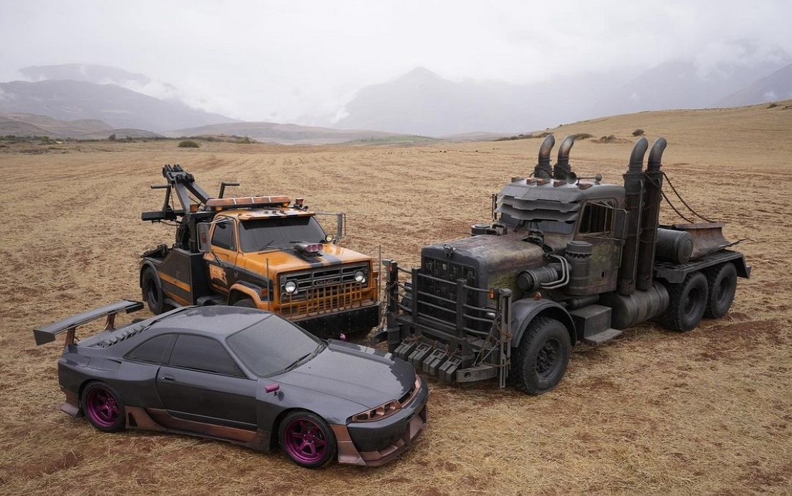 Đây là dàn xe sẽ xuất hiện trong bom tấn Transformers: Rise of the Beasts mới - Ảnh 2.