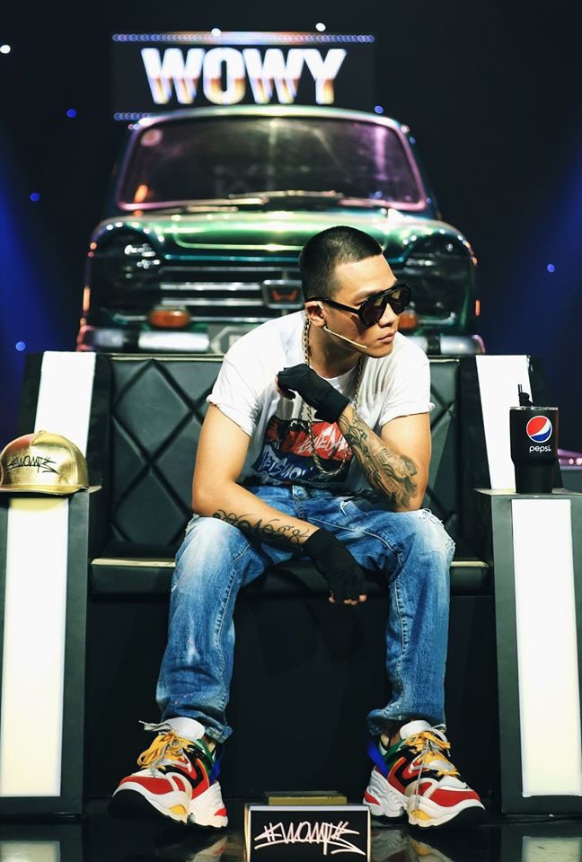 Soi dàn xe chống lưng giám khảo Rap Việt mùa 2: Toàn xe tiền tỷ đến từ Mỹ, có mẫu đắt như Mercedes-Benz S-Class - Ảnh 9.