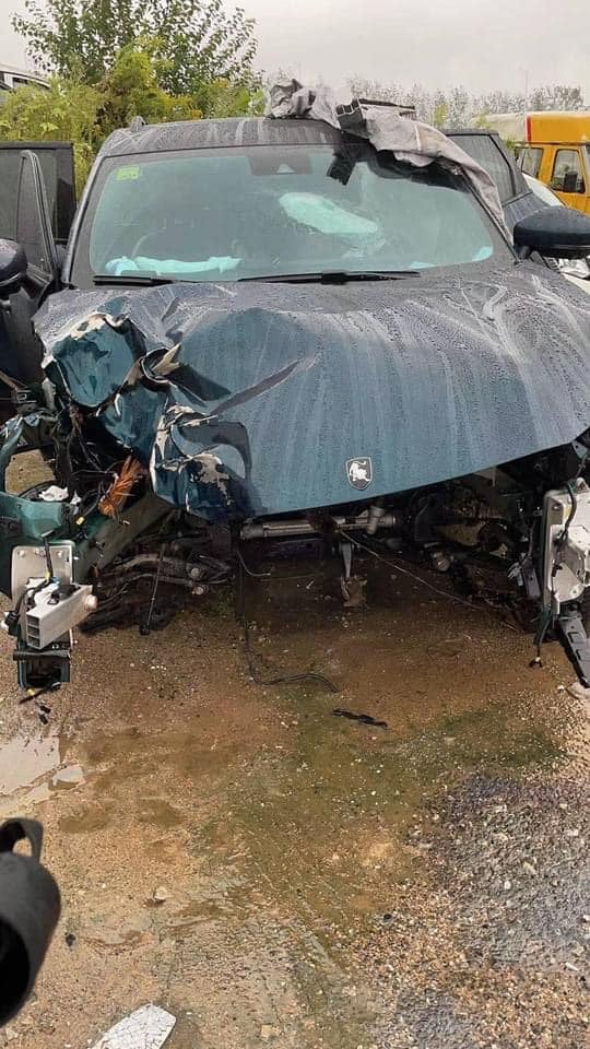 Maserati Trung Quốc Dongfeng T5 EVO gặp sự cố trong lúc chạy 120km/h, cộng đồng mạng há hốc khi thấy thiệt hại sau tai nạn - Ảnh 2.