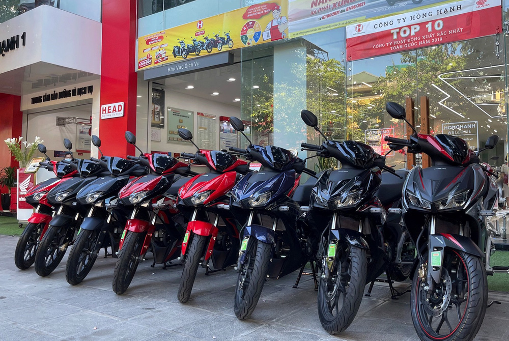 Xe máy Honda giảm giá cuối tháng 11, Winner X tiếp tục lao dốc - Ảnh 1. Xe máy Honda giảm giá cuối tháng 11, Winner X tiếp tục lao dốc - Ảnh 1.