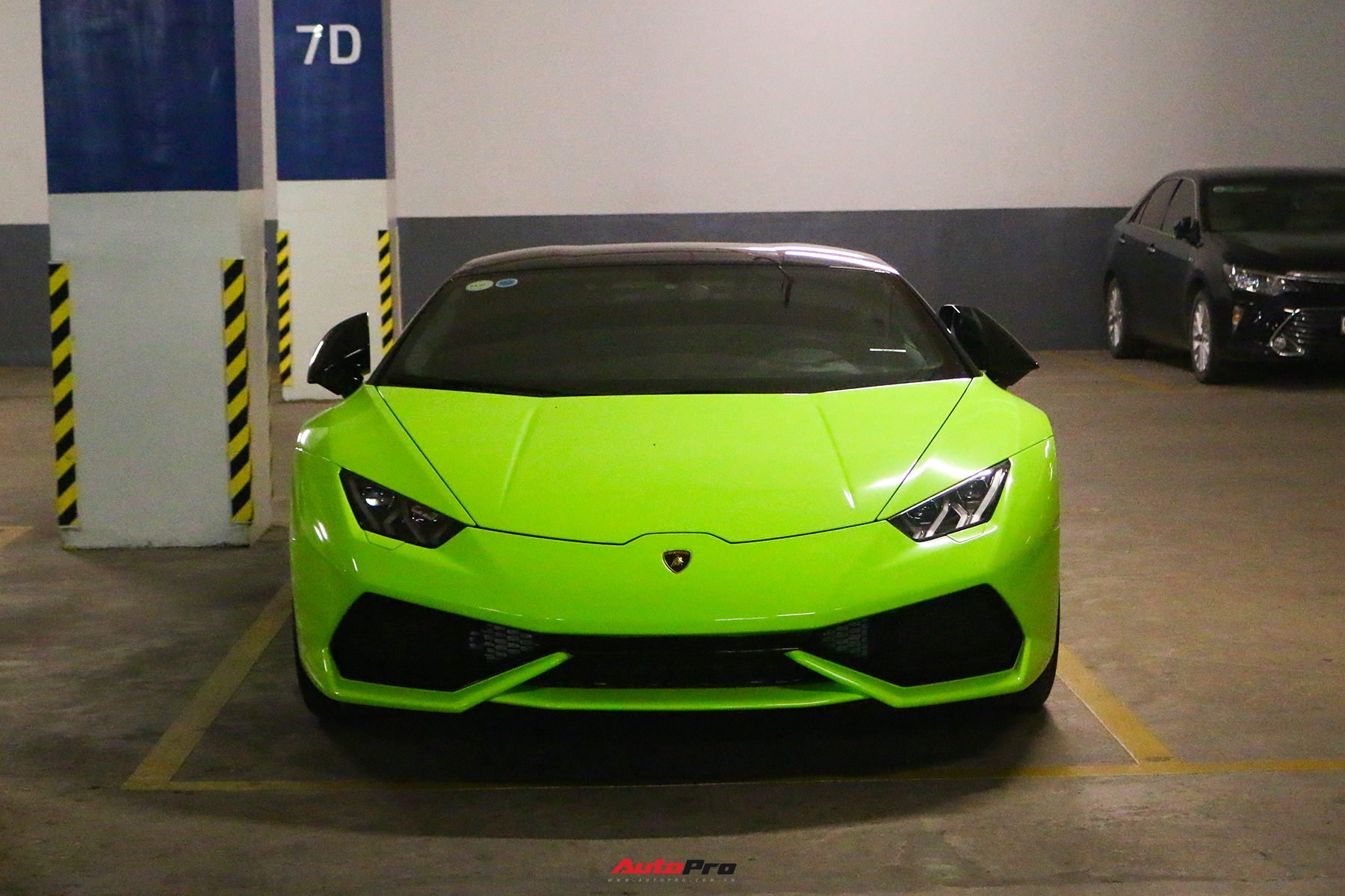 Lamborghini Huracan từng của rich kid 23 tuổi Đắk Lắk xuất hiện tại TP.HCM với một chi tiết khác lạ - Ảnh 3.