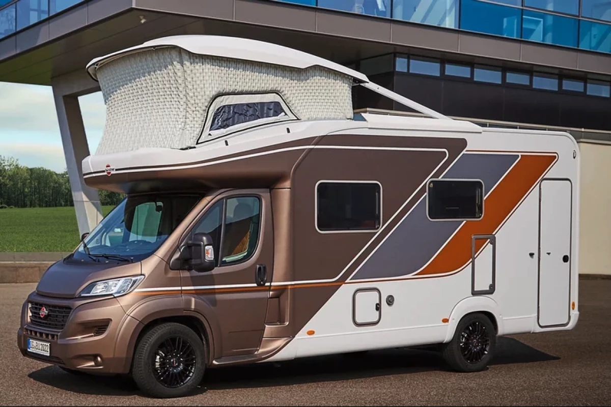 Những motorhome phá đảo năm 2021: Nhà là phải có nóc, rộng tới mức chứa được cả siêu xe - Ảnh 9.