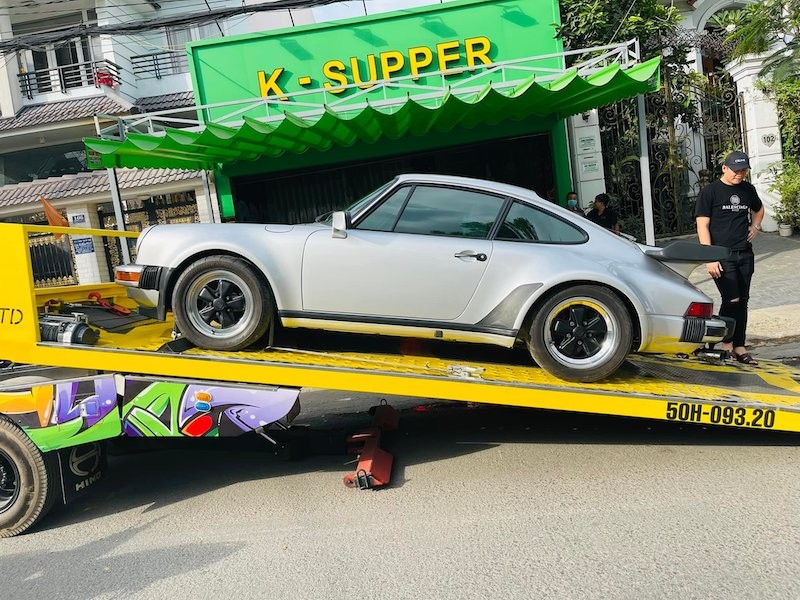 Vừa được rao bán không lâu, Porsche 930 Turbo đã được ông chủ Trung Nguyên chốt hạ - Ảnh 1.