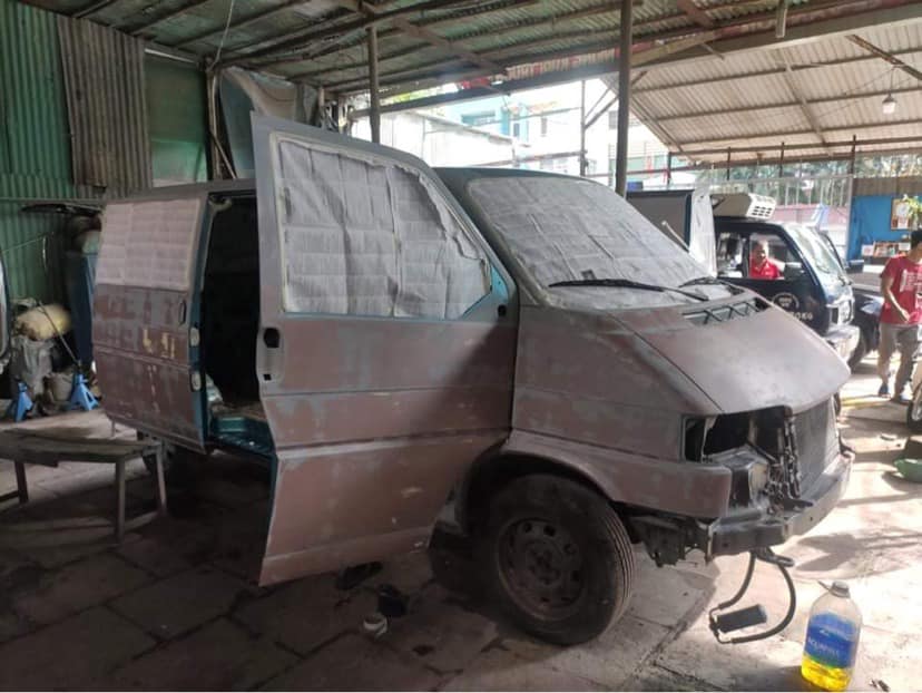 Chủ xe đầu tư ‘xây mới’ Volkswagen Transporter T4 thành ‘nhà di động’, bán lại với giá chỉ 168 triệu đồng - Ảnh 3.