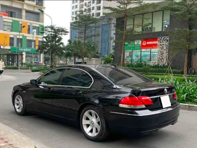Bán gấp BMW 750i giá chưa tới 400 triệu, chủ xe chia sẻ: ‘Xe mới, máy móc chưa từng sửa chữa’ - Ảnh 4.