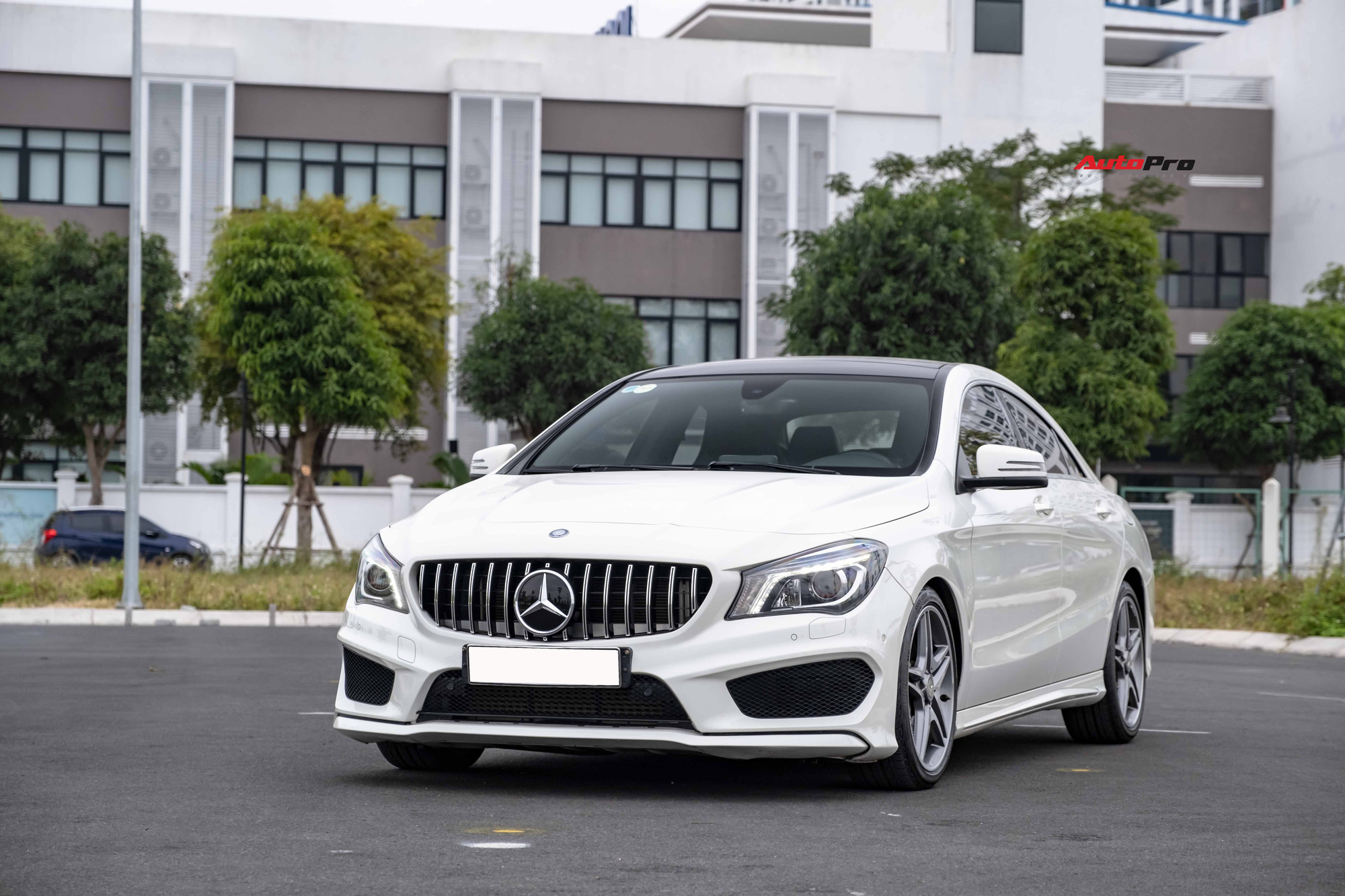 6 năm chỉ chạy 32.000km, Mercedes-Benz CLA 250 xuống giá chỉ bằng Mazda6 đập hộp - Ảnh 8.