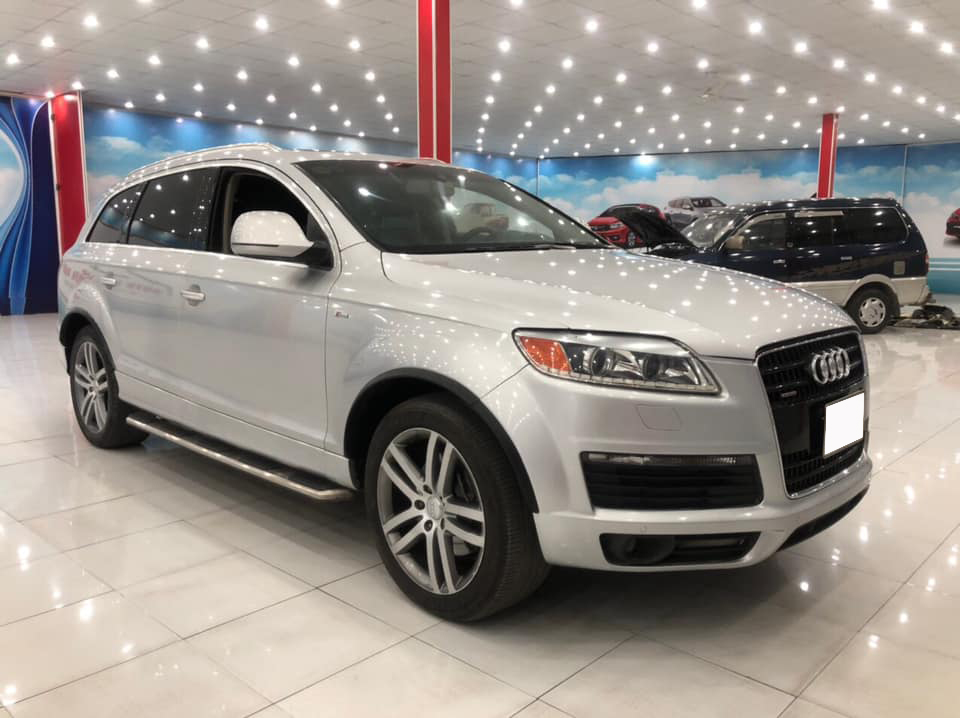 ‘Tán lộc đầu xuân’, chủ xe hạ giá Audi Q7 rẻ ngang VinFast Fadil ‘đập hộp’ - Ảnh 4.