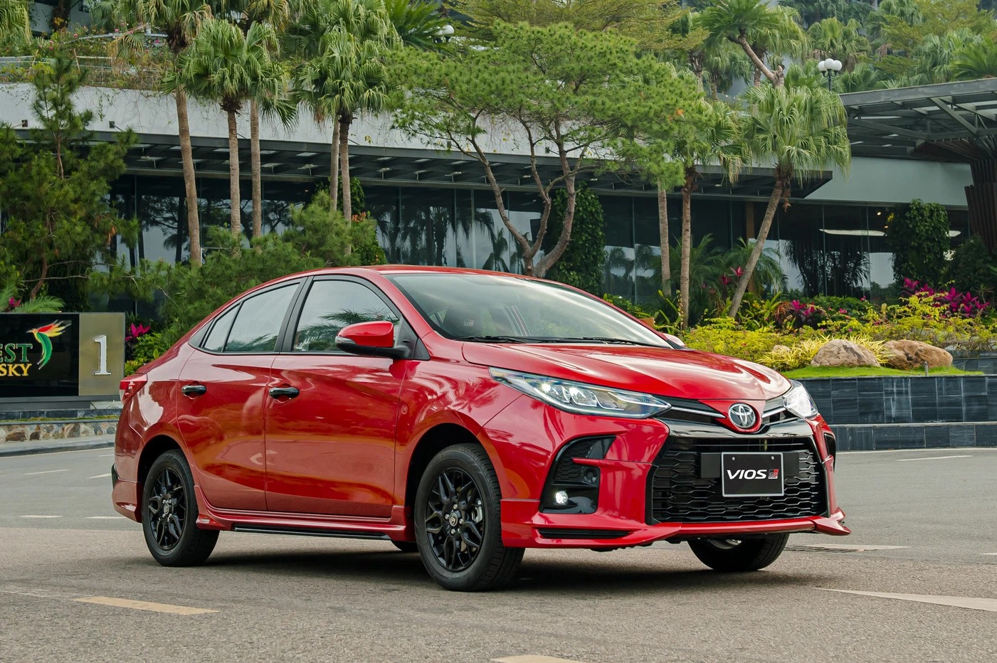 Toyota Vios GR-S 630 triệu đồng đồng giá với xe nào tại Việt Nam: MPV, SUV thậm chí cả bán tải - Ảnh 1.