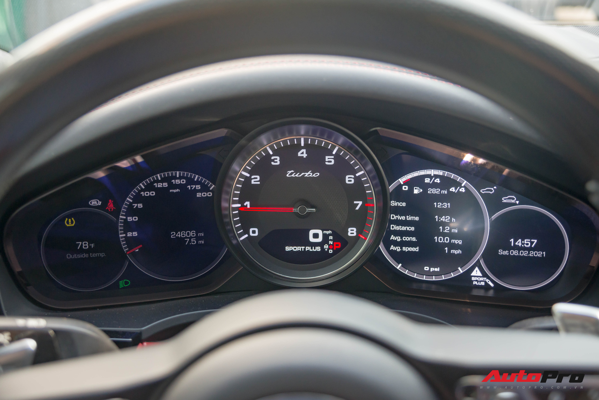 Ngắm Porsche Cayenne Turbo 2020 vừa về Việt Nam: SUV giá hơn 10 tỷ đồng cho đại gia thích tốc độ - Ảnh 6.