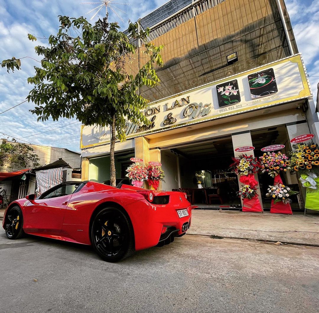Đại gia lan đột biến vung tiền mua lại Ferrari 458 Spider từng thuộc sở hữu của ông Đặng Lê Nguyên Vũ - Ảnh 4.