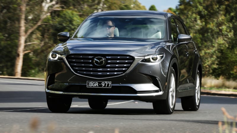 Hàng chính hãng bị khai tử, Mazda CX-9 nhập tư chào hàng khách Việt với giá 4 tỷ đồng ngang ngửa Volvo XC90 - Ảnh 1.