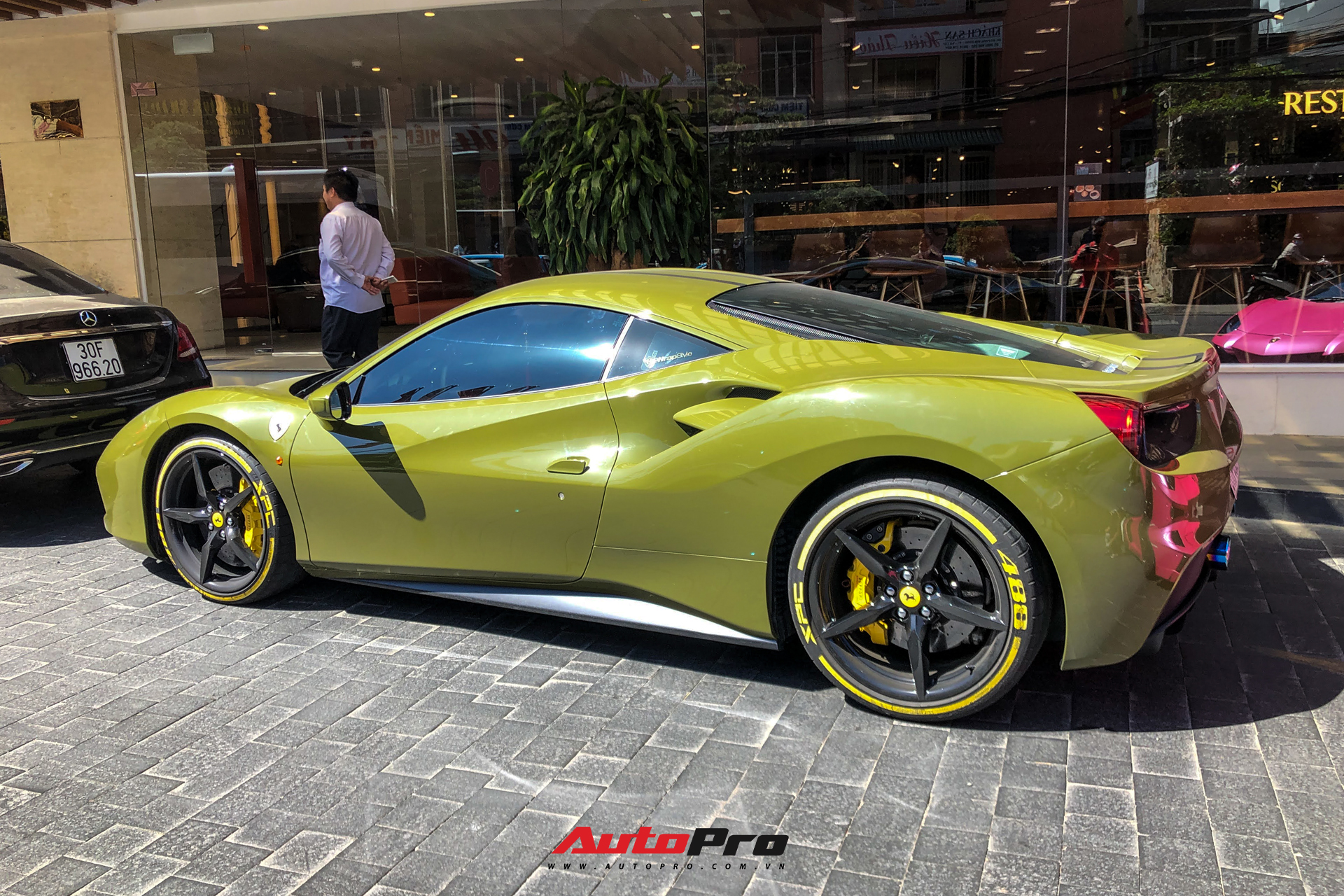 Vừa tậu Ferrari 488 GTB màu độc, đại gia chơi mô tô đình đám An Giang liền mang đi phượt với hội Evo Team - Ảnh 5.