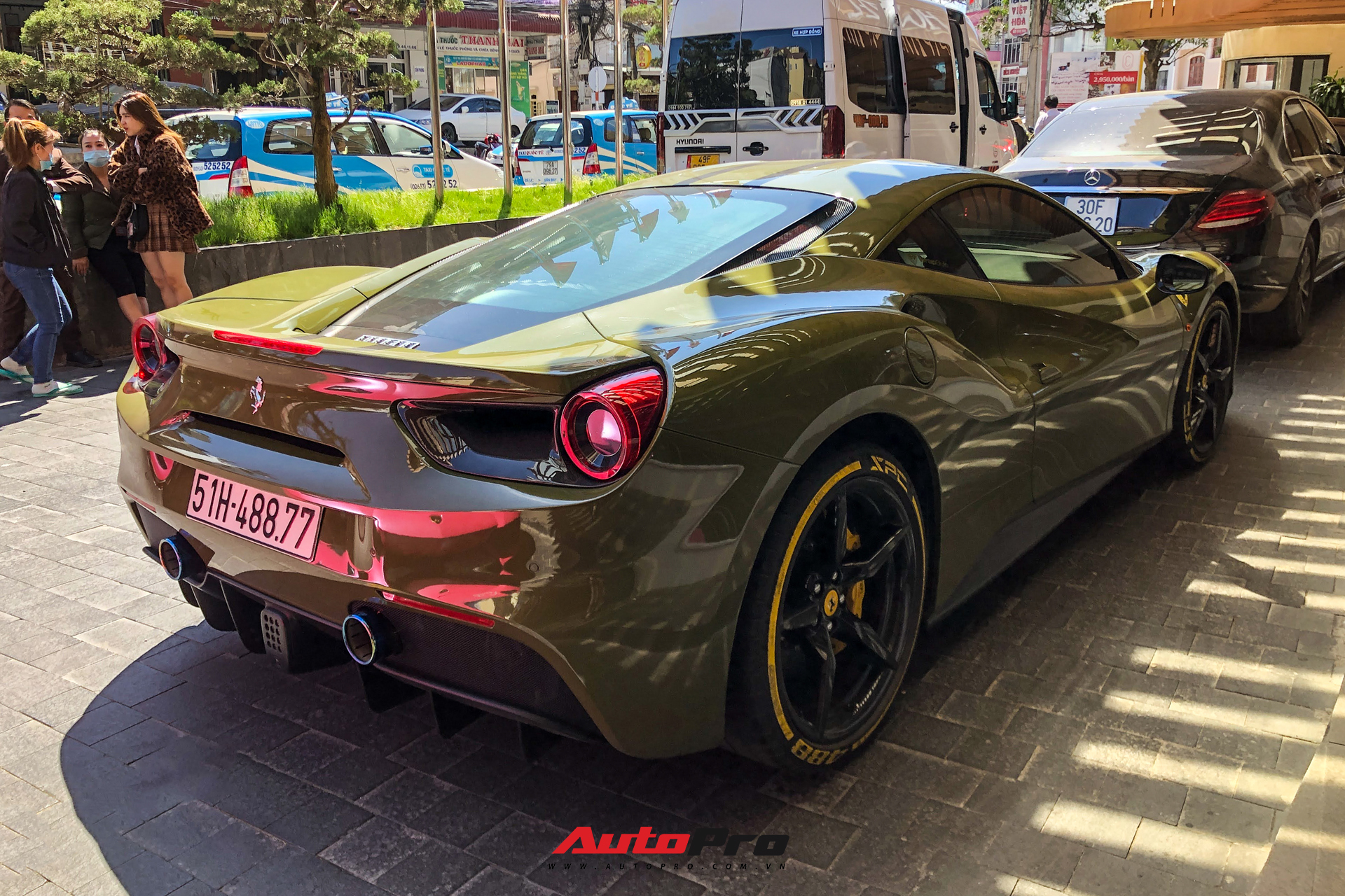 Vừa tậu Ferrari 488 GTB màu độc, đại gia chơi mô tô đình đám An Giang liền mang đi phượt với hội Evo Team - Ảnh 6.