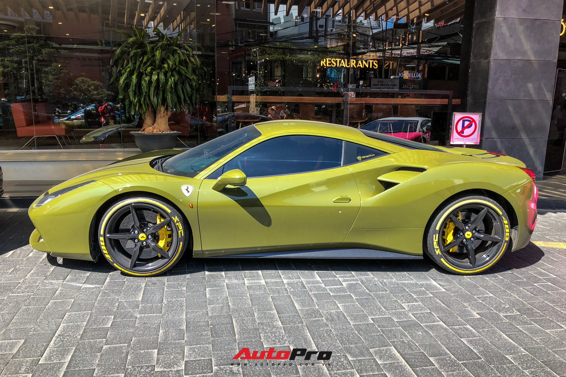 Vừa tậu Ferrari 488 GTB màu độc, đại gia chơi mô tô đình đám An Giang liền mang đi phượt với hội Evo Team - Ảnh 7.