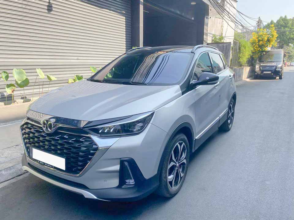 Bán xe sau chỉ 16.000km, chủ nhân SUV Trung Quốc BAIC X55 tâm sự: ‘Chia tay trong nước mắt’ - Ảnh 1.