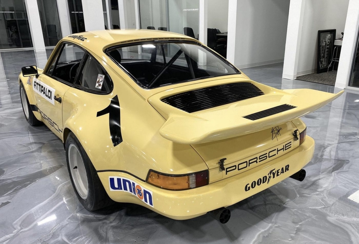 Mẫu xe đua hiếm và độc đáo Porsche 911 RSR được rao bán với giá 2,2 triệu USD - Ảnh 5.
