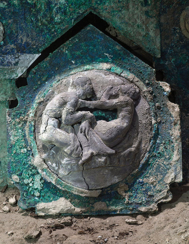 Siêu xe 2.000 năm tuổi được tìm thấy ở Pompeii: Xuyên không là có thật? - Ảnh 2.