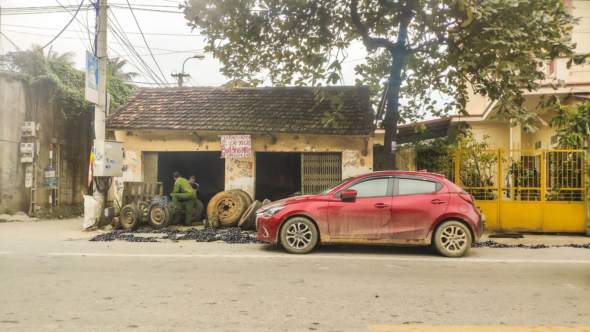 Xuyên Việt hơn 3.500km cùng Mazda2, người dùng đánh giá: Bốc, lái hay, tiết kiệm xăng nhưng chật và hơi ồn - Ảnh 2.