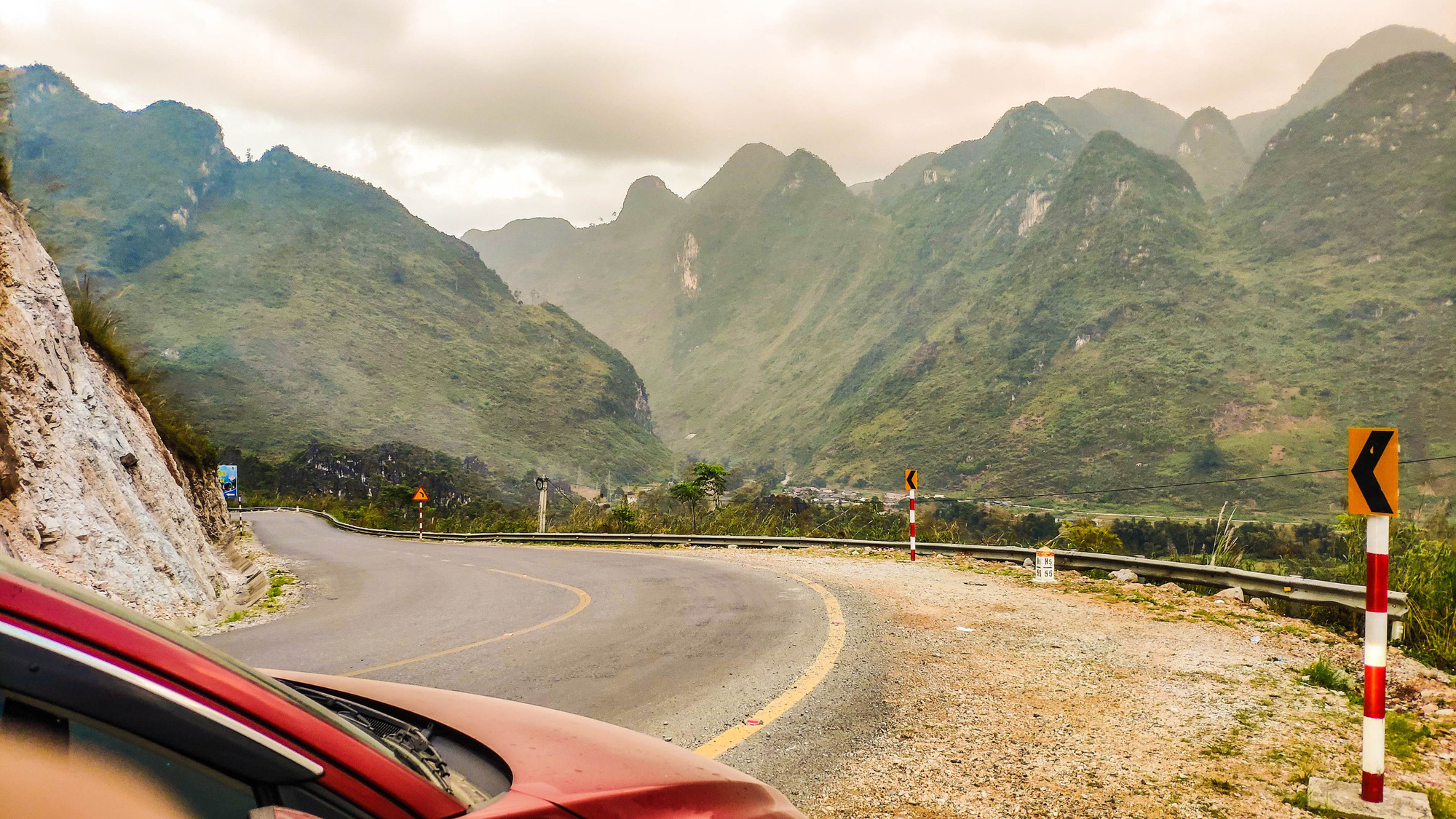 Xuyên Việt hơn 3.500km cùng Mazda2, người dùng đánh giá: Bốc, lái hay, tiết kiệm xăng nhưng chật và hơi ồn - Ảnh 6.