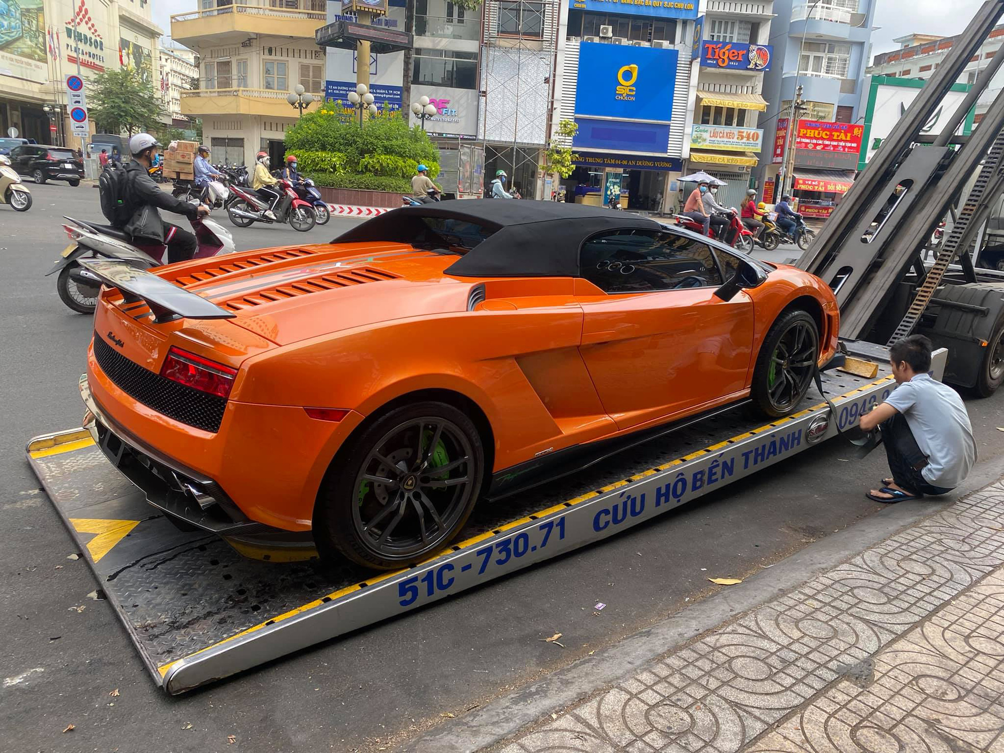Lamborghini Gallardo Performante độc nhất Việt Nam đổi diện mạo lạ mắt để tìm chủ mới - Ảnh 2.