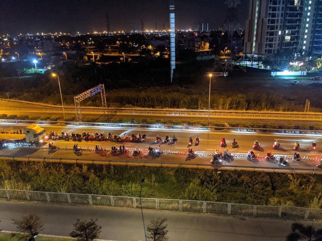 Khoảng 70 “quái xế” chặn đường, đua xe trên cao tốc TP.HCM - Long Thành - Dầu Giây khiến người dân khiếp sợ - Ảnh 3.