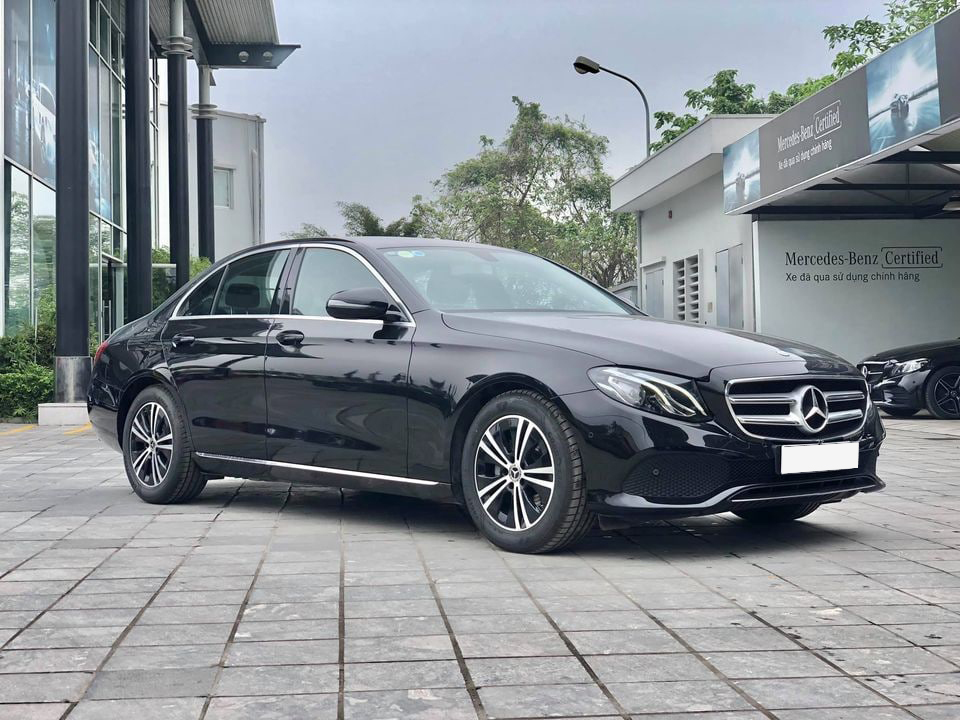 Bản mới rục rịch ra mắt, Mercedes-Benz E-Class cũ thanh lý rẻ như C-Class với ODO chỉ 1.000km  - Ảnh 6.