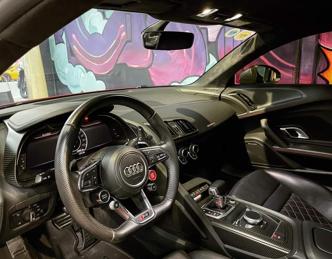 Audi R8 từng của Đông Nhi - Ông Cao Thắng bất ngờ được chào bán giá dưới 10 tỷ đồng - Ảnh 4.