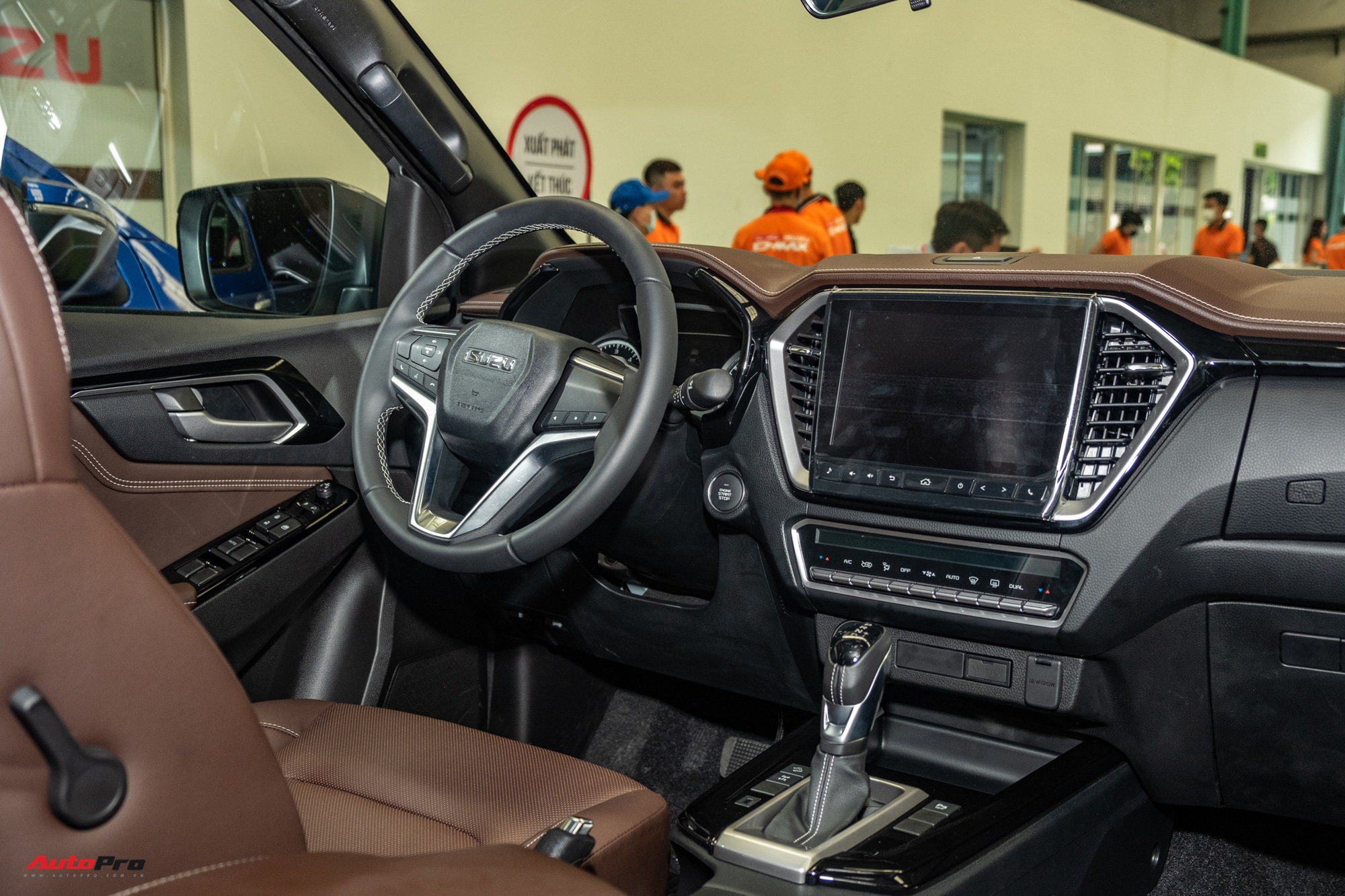 Ra mắt Isuzu D-Max 2021 tại Việt Nam: Giá từ 630 triệu đồng, lột xác để thoát ế - Ảnh 3.