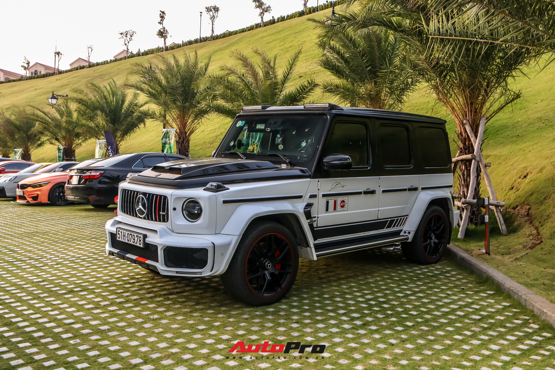 Gia đình Minh nhựa mang 4 xế khủng tham dự VietRally: Người cầm lái Mercedes-AMG G 63 gây tò mò - Ảnh 5.