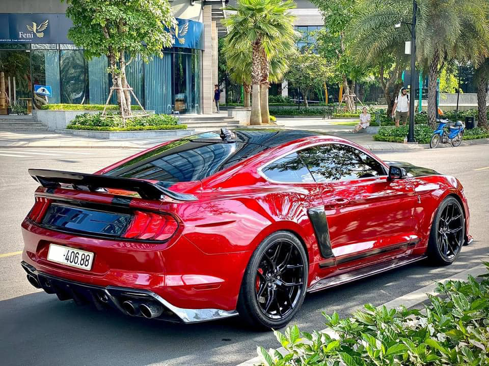 Bán Ford Mustang GT replica chạy lướt giá gần 3,4 tỷ, dân chơi khoe biển số VIP giá 600 triệu đồng - Ảnh 5.