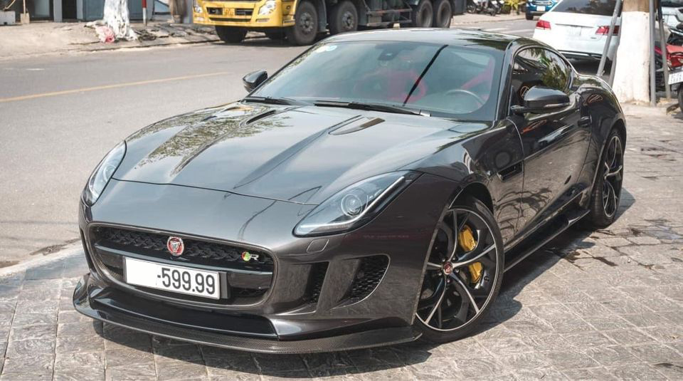Siêu báo Jaguar F-Type R Coupe độc nhất Việt Nam bán lại giá hơn 5 tỷ đồng, ODO là chi tiết gây chú ý - Ảnh 5.