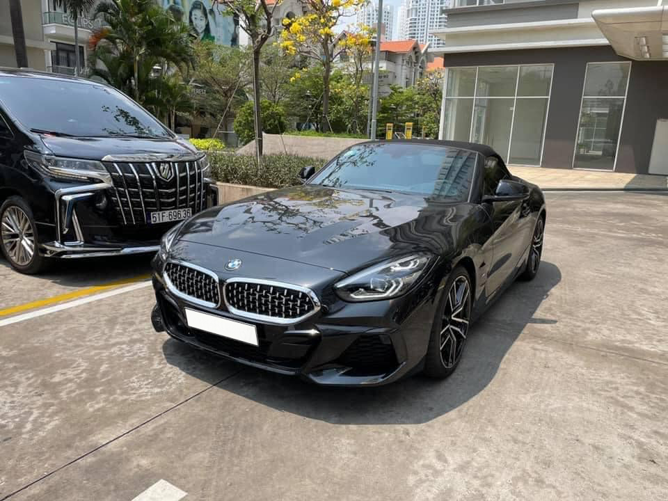 Vừa mua BMW Z4 đã bán giá 3,3 tỷ, đại gia chia sẻ: ‘Dùng 1.000km, lỗ 200 triệu đồng’ - Ảnh 1.