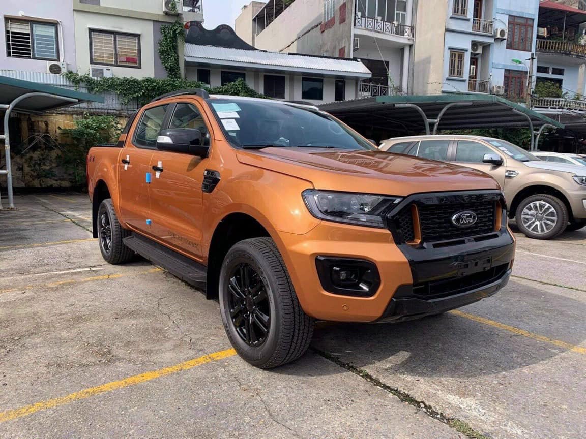 Đại lý bán Ford Ranger bia kèm lạc cao nhất 70 triệu đồng - Lô xe nhập Thái cuối cùng trước khi chuyển sang lắp ráp trong nước - Ảnh 1.