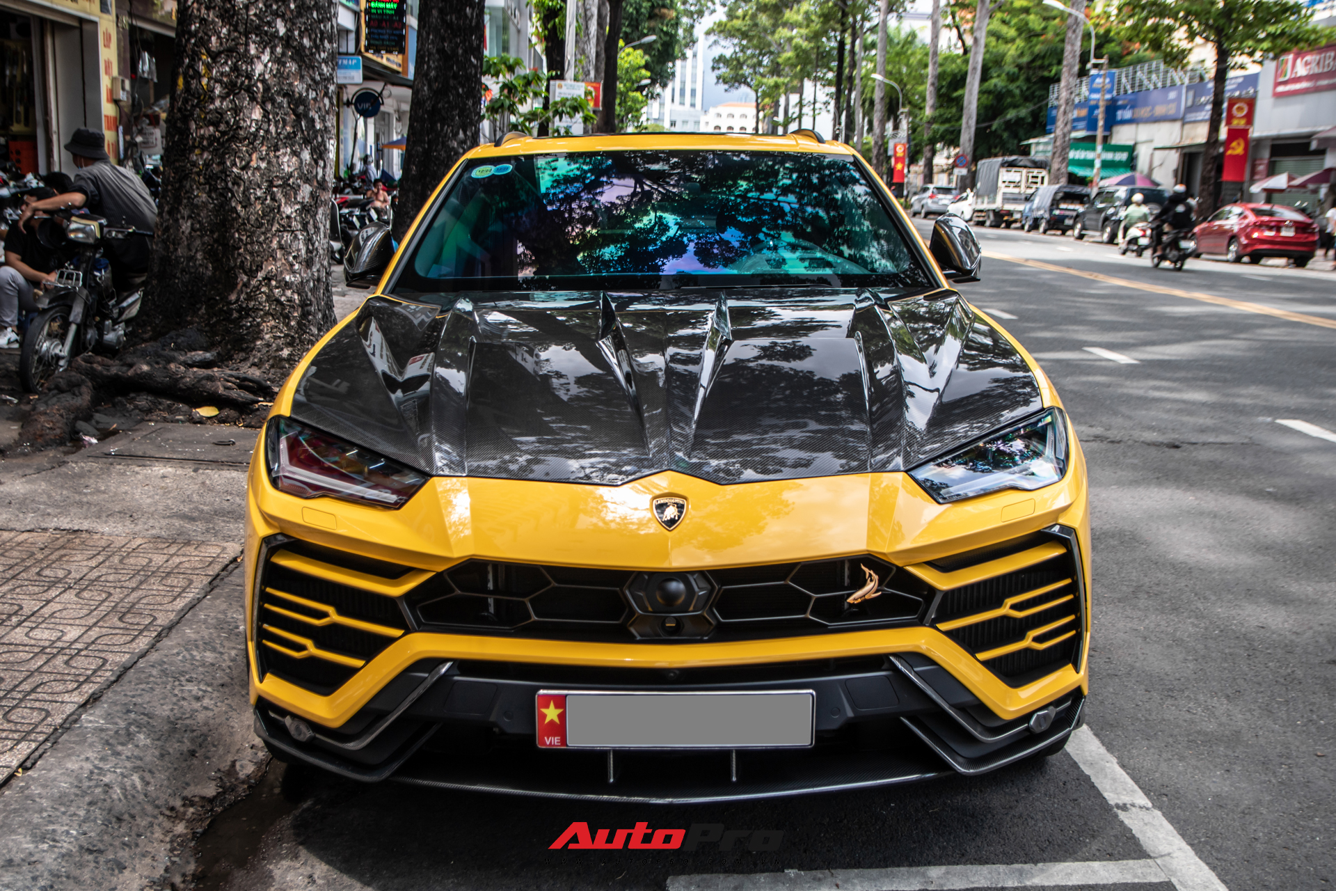 Lamborghini Urus khó bắt gặp nhất Việt Nam lộ diện trên phố Sài Gòn, bộ mâm mới là điểm nhấn - Ảnh 1.