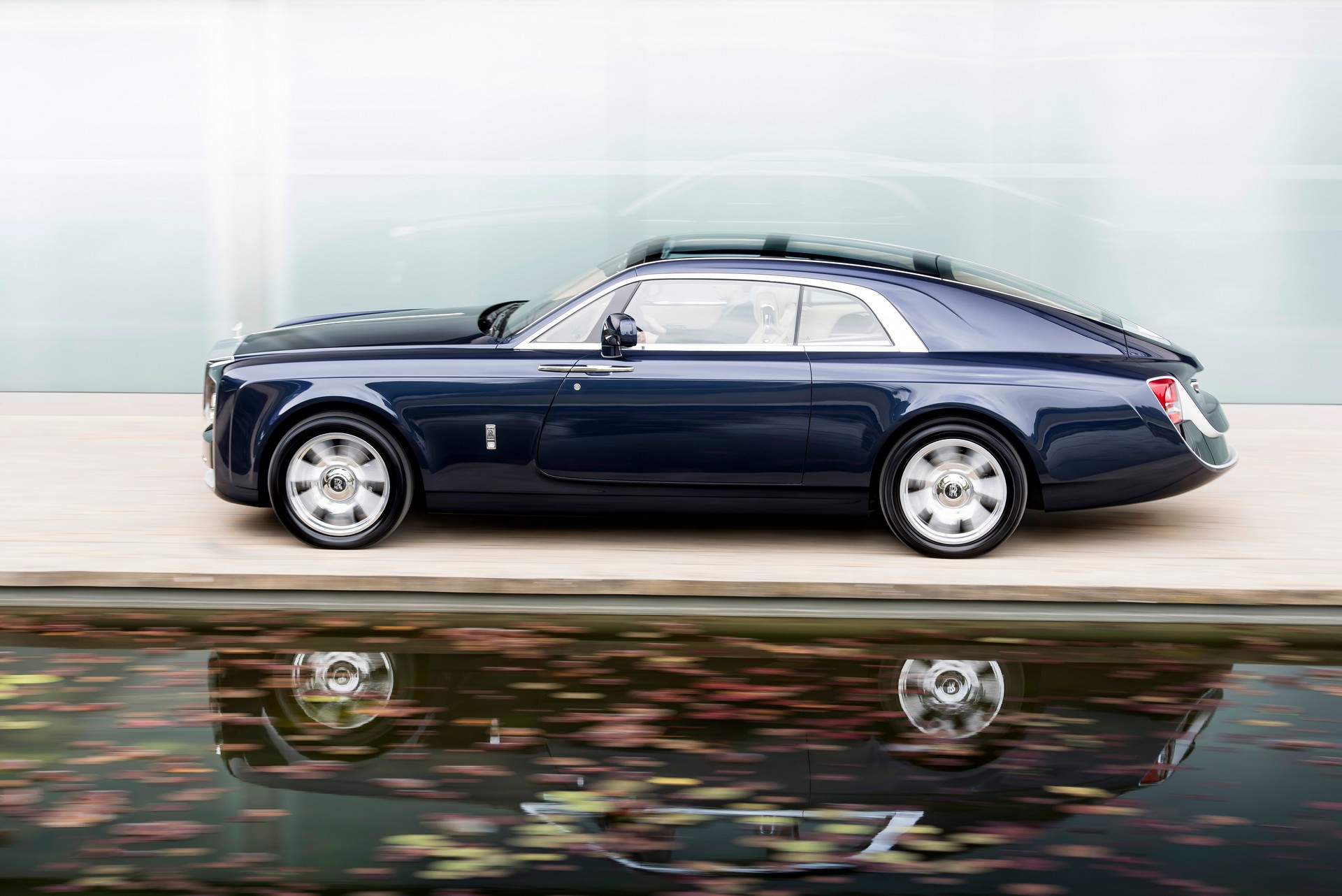 RollsRoyce Wont Replace The Phantom Coupe Or Drophead  CarBuzz